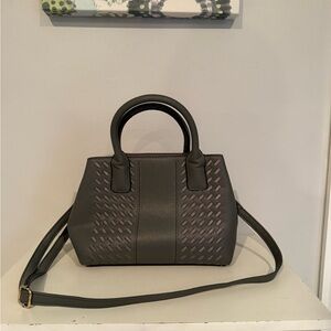 Elegant Gray Handbag